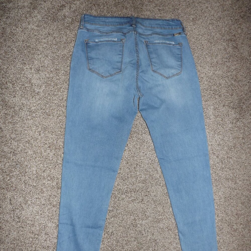 Women's KANCAN jeans size 32 - Picture 3 of 3